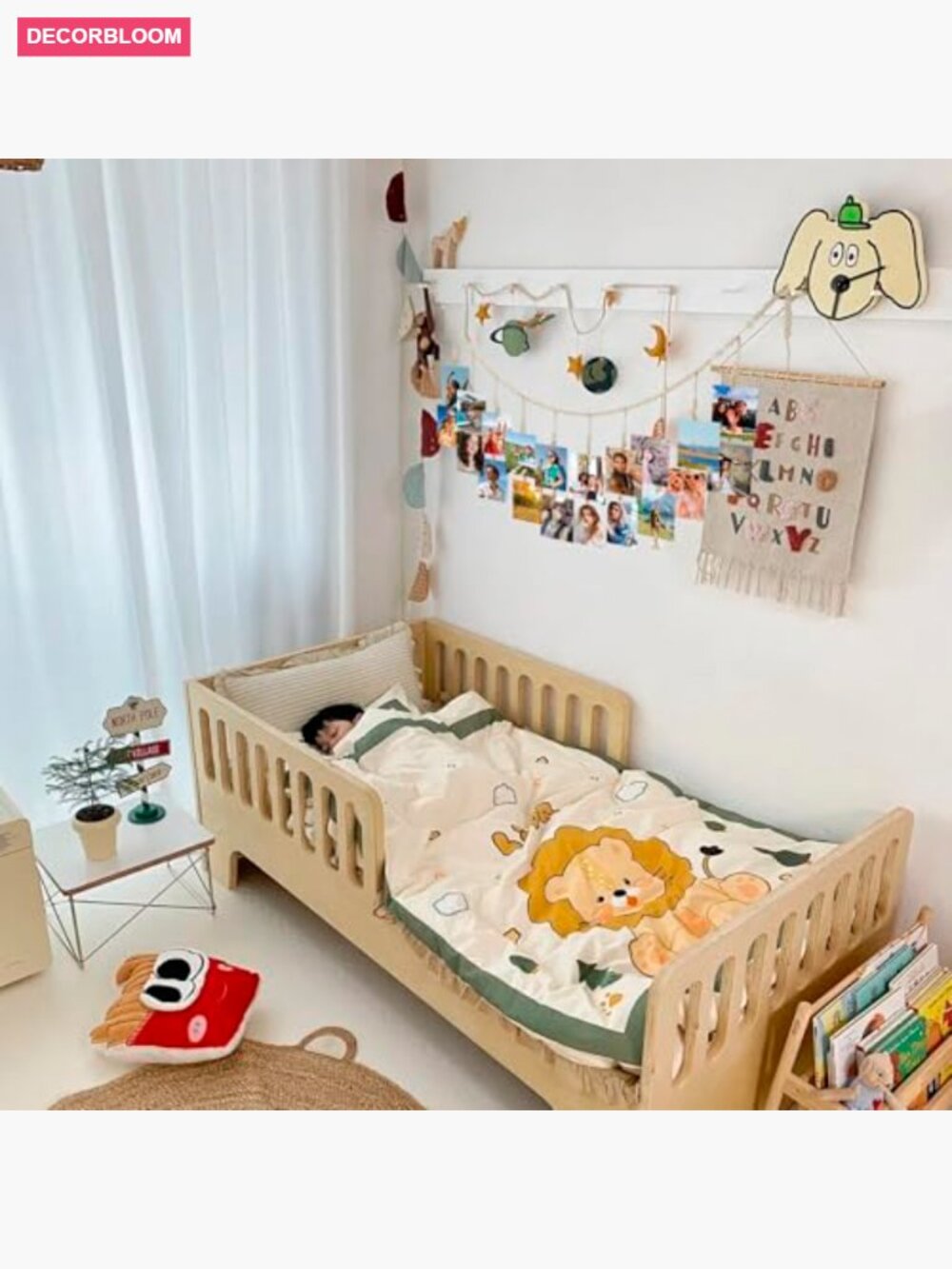 Boho Hanging Photo Display with Clips and String 55 inch - Picture 2 of 6